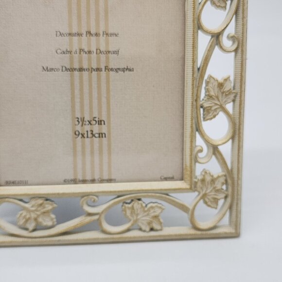 Decorative Heirloom Photo Frame 3.5" X 5" Intricate Leaf Design Ivory & Gold Fin - Picture 4 of 10